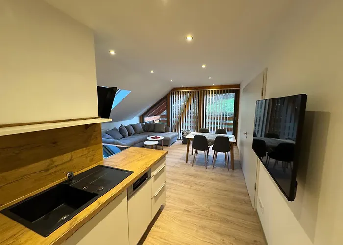 Entspannung Im Wald - Mit Schwimmbad